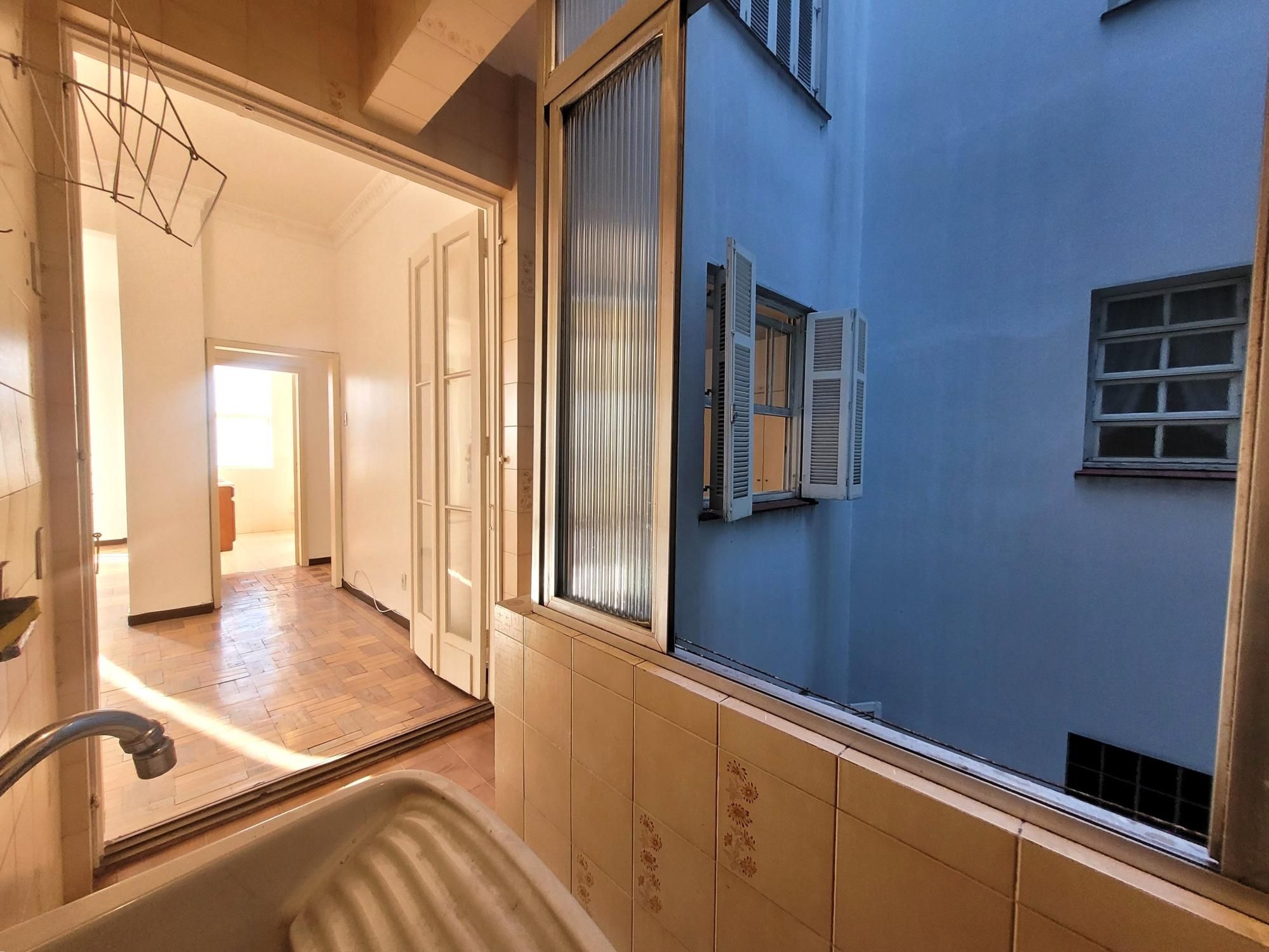 Apartamento à venda com 2 quartos, 102m² - Foto 26