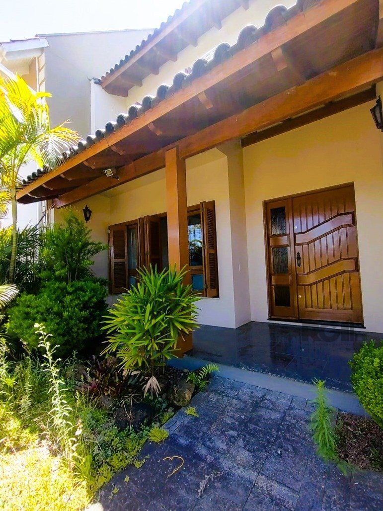 Casa à venda com 3 quartos, 276m² - Foto 4