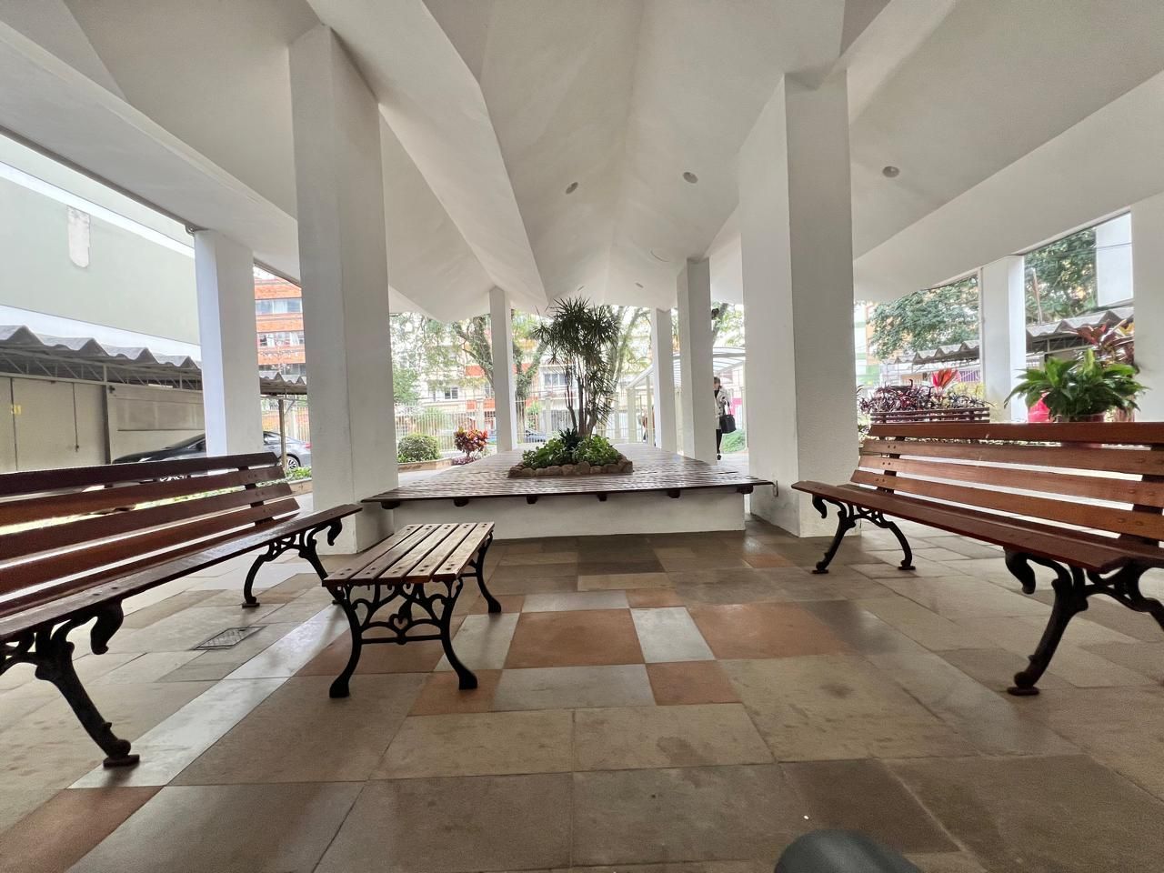 VENDA: Apartamento 3 dormitórios semimobiliado com vaga no coração do Bom Fim! — foto 3