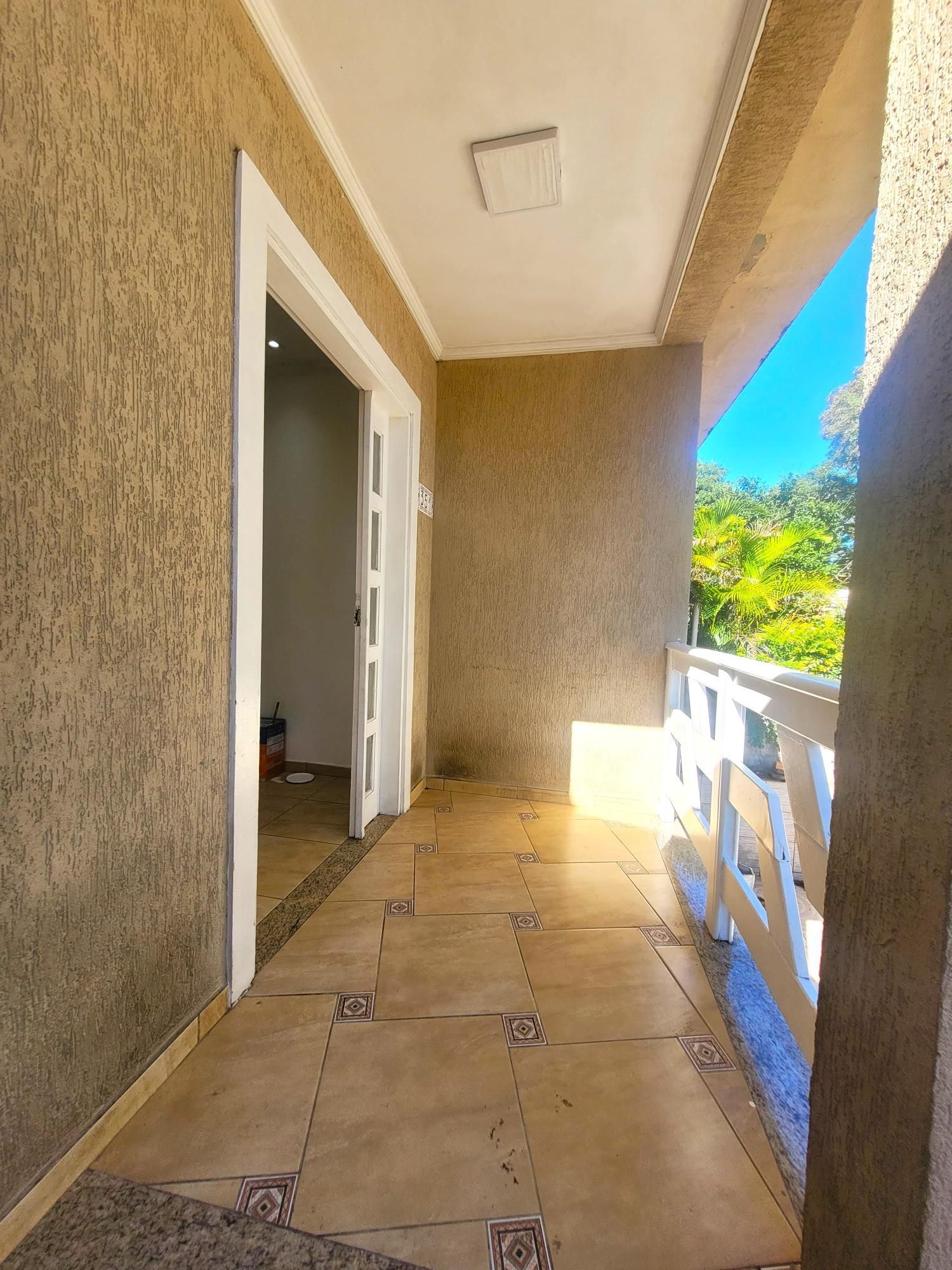 Casa à venda com 2 quartos, 131m² - Foto 4