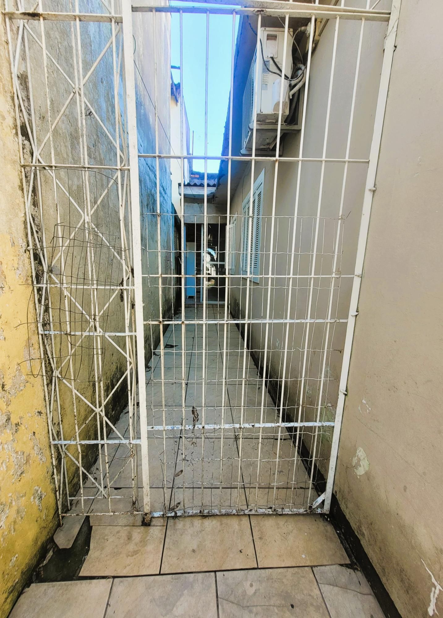 Casa à venda com 2 quartos, 131m² - Foto 11