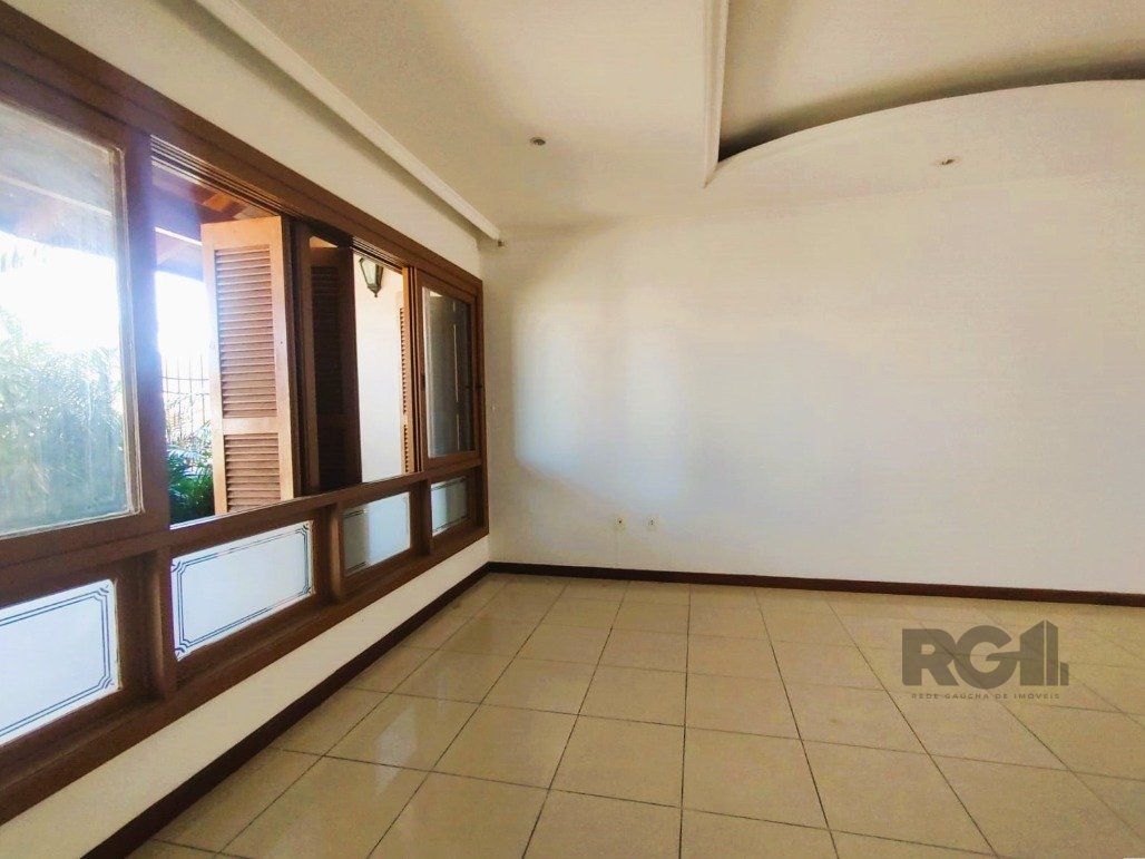 Casa à venda com 3 quartos, 276m² - Foto 7
