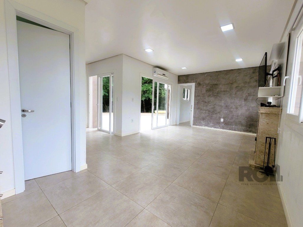 Casa de Condomínio à venda com 3 quartos, 221m² - Foto 11