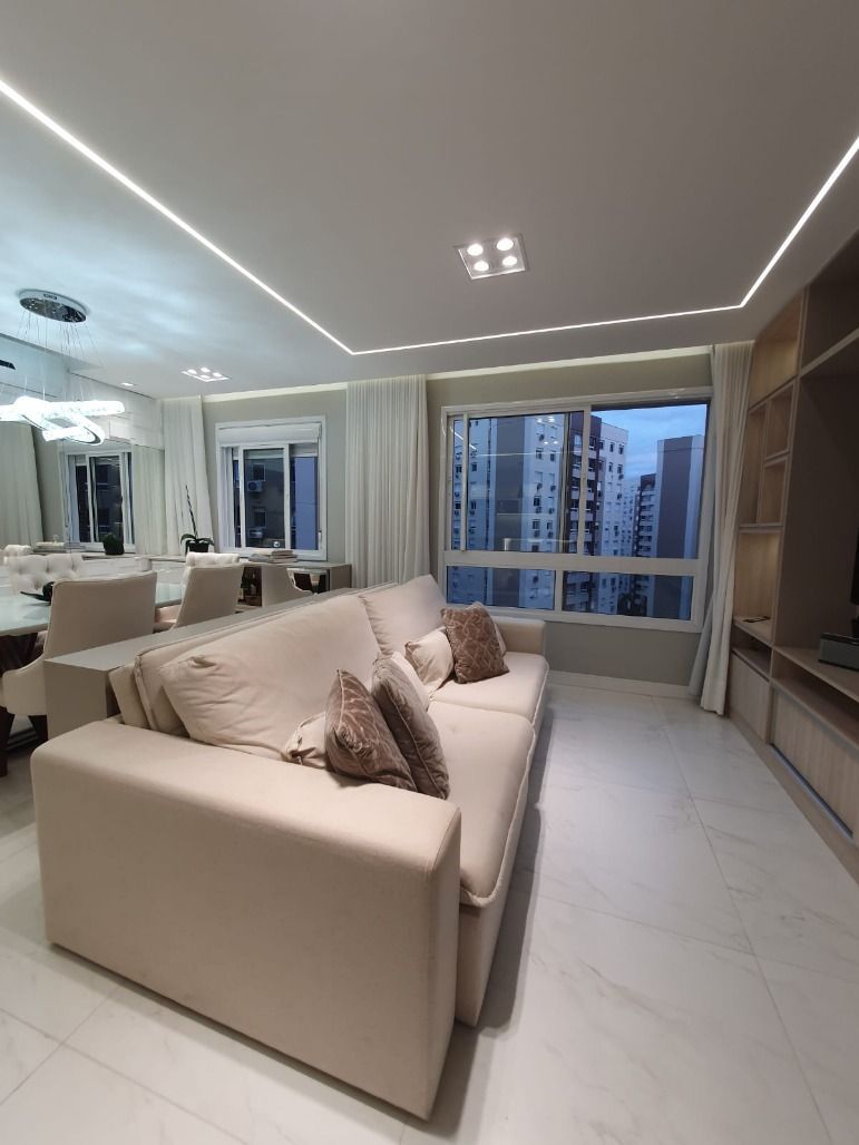 Apartamento à venda com 3 quartos, 76m² - Foto 17