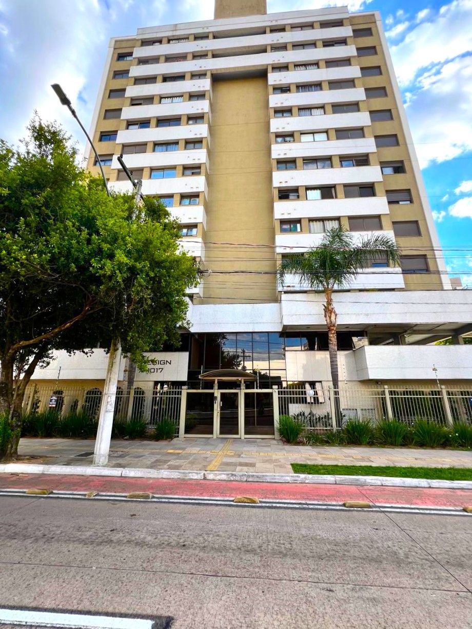 Apartamento 2 dormitórios semimobiliado com box duplo e Infra no Menino Deus