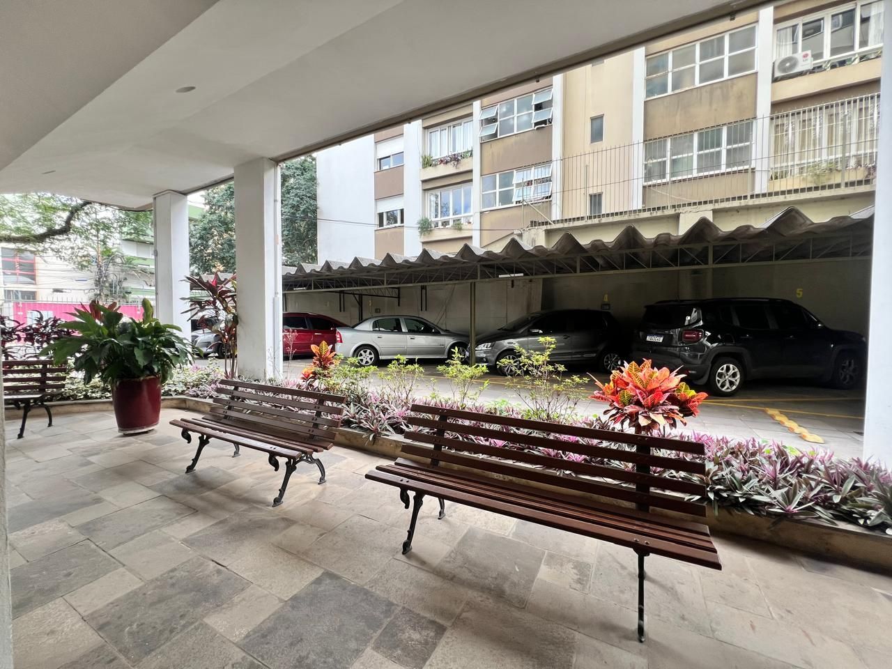 VENDA: Apartamento 3 dormitórios semimobiliado com vaga no coração do Bom Fim! — foto 5