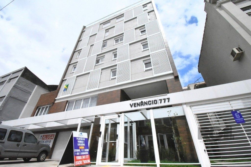 Apartamento à venda com 2 quartos, 55m², 1 suíte, 1 vaga, Avenida Venâncio Aires no bairro Santana em Porto Alegre