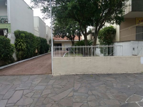 Casa para Venda - 435.6m², 2 dormitórios, 3 vagas - Cristo Redentor