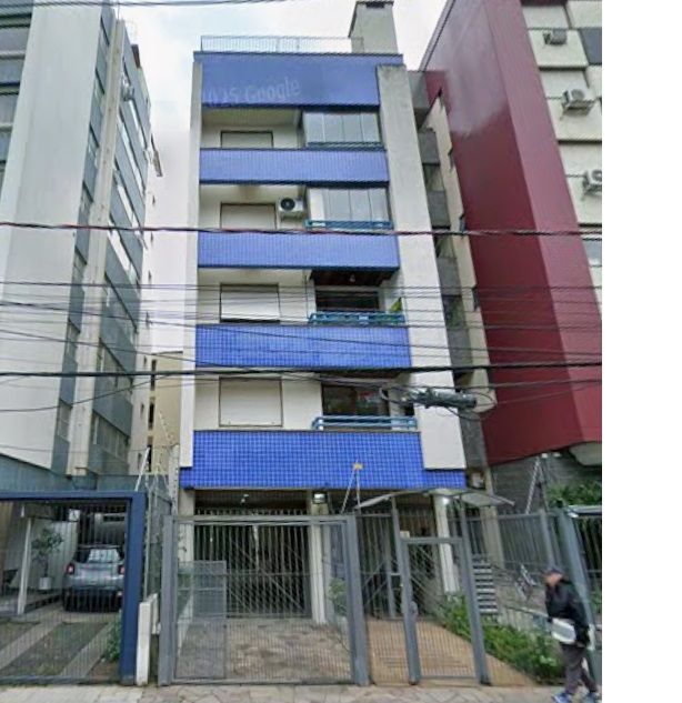 Apartamento 2 dormitórios com sacada e churrasqueira no Bom Fim