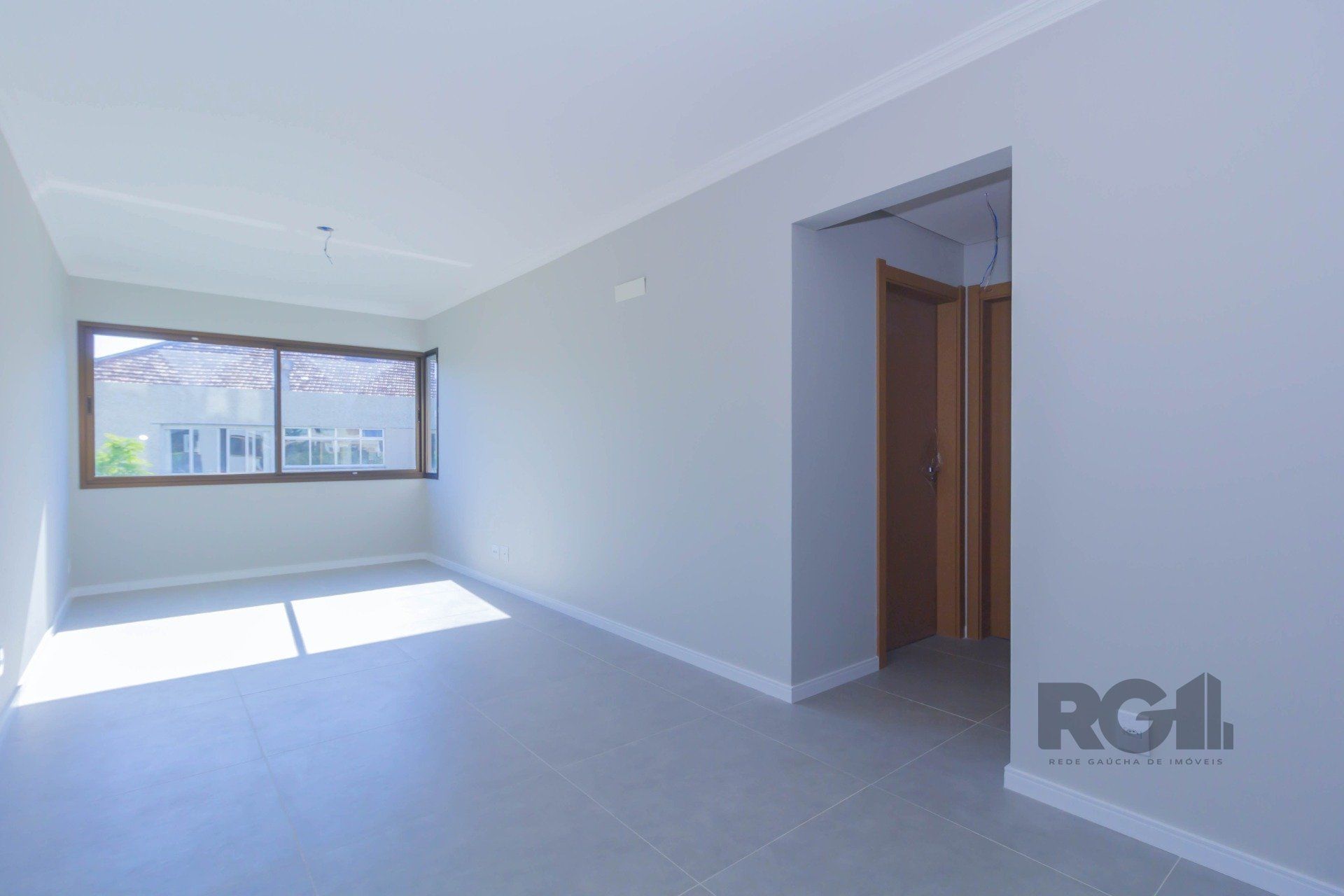 Apartamento à venda com 2 quartos, 81m² - Foto 1