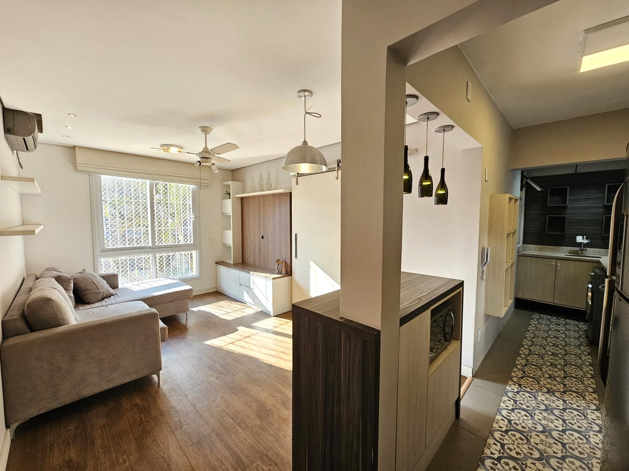 Apartamento à venda com 42m², 1 quarto, 1 suíte no bairro Cidade Baixa em Porto Alegre