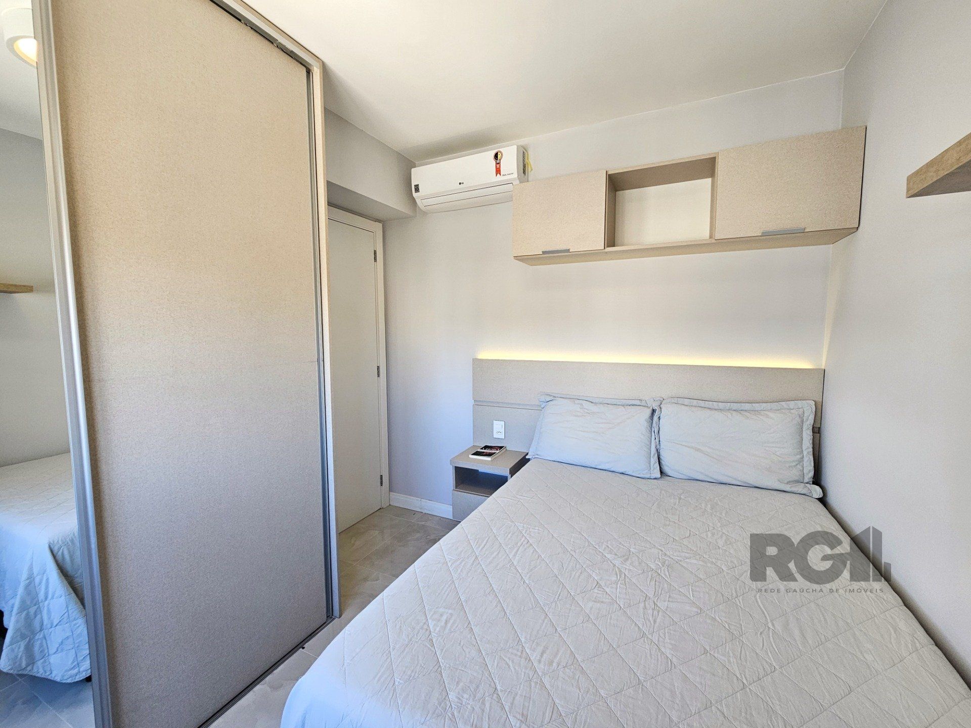 Apartamento à venda com 2 quartos, 67m² - Foto 17