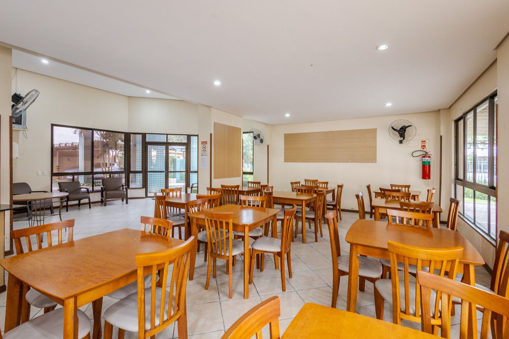 Apartamento à venda com 2 quartos, 84m² - Foto 30