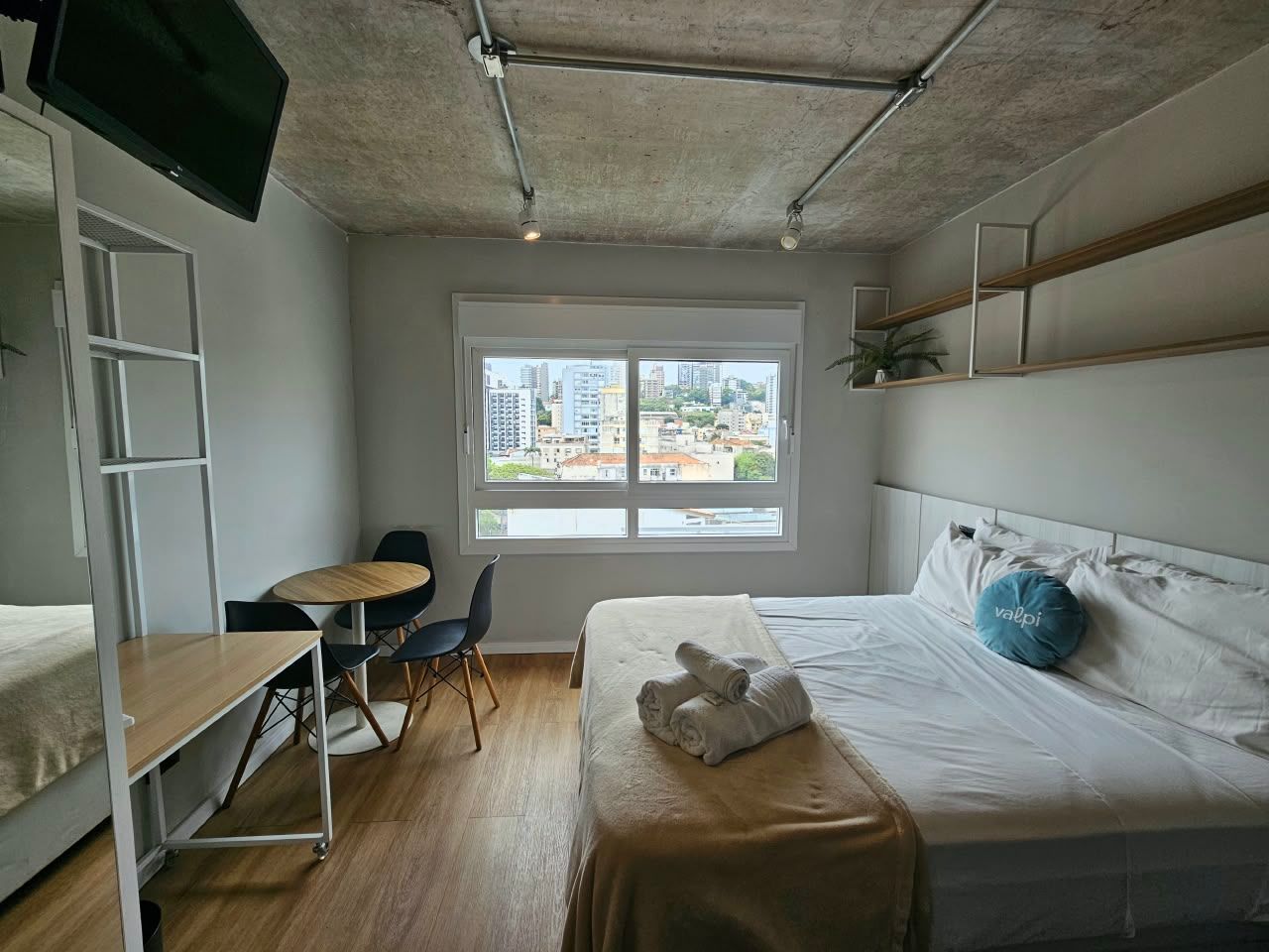 Studio, à venda, 20 m², Santa Cecília - Porto Alegre — foto 2
