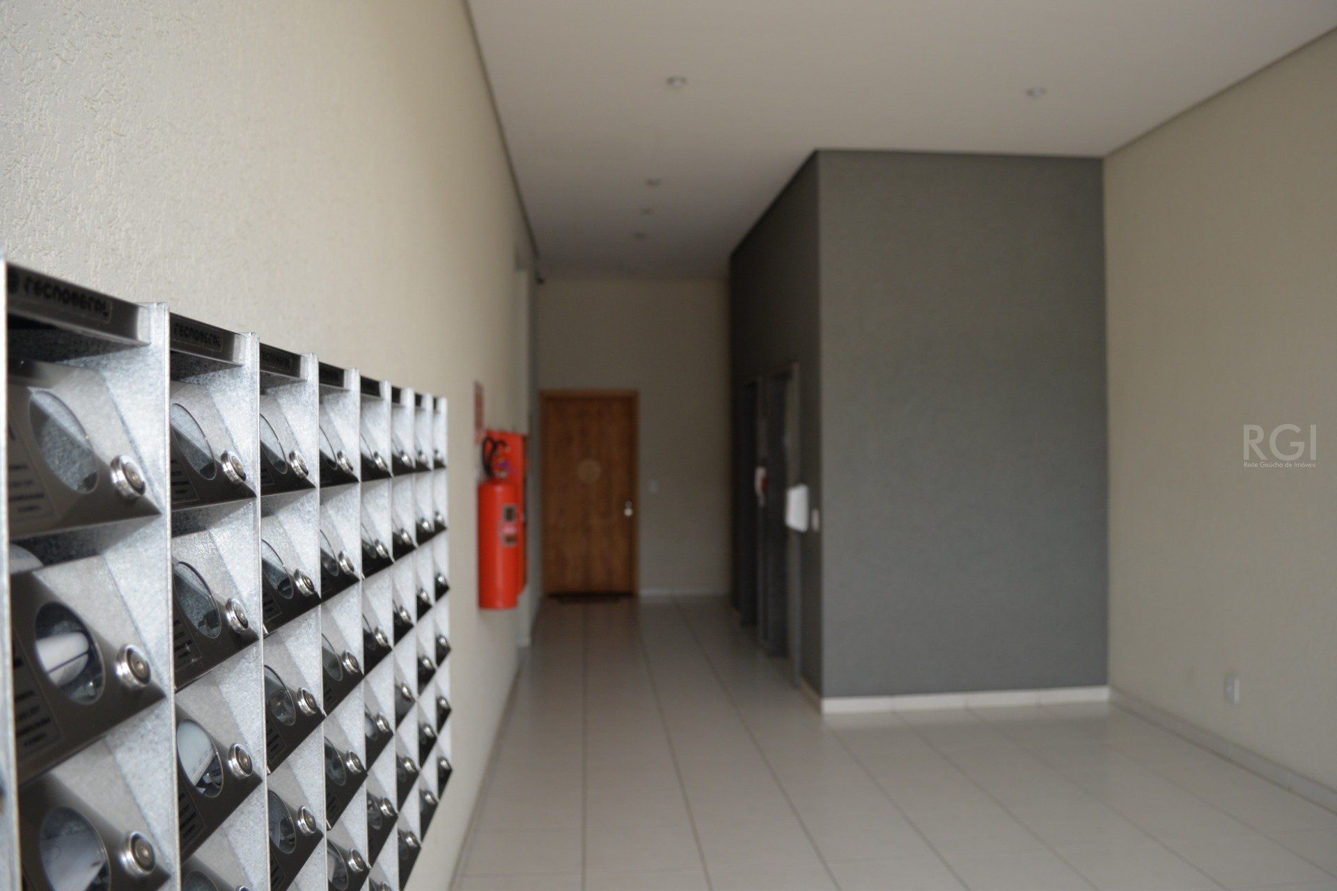 Apartamento à venda com 3 quartos, 70m² - Foto 4