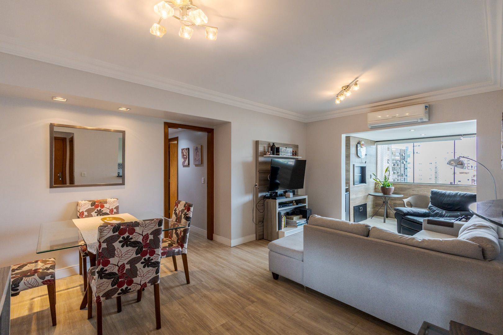 Apartamento à venda com 2 quartos, 84m² - Foto 4