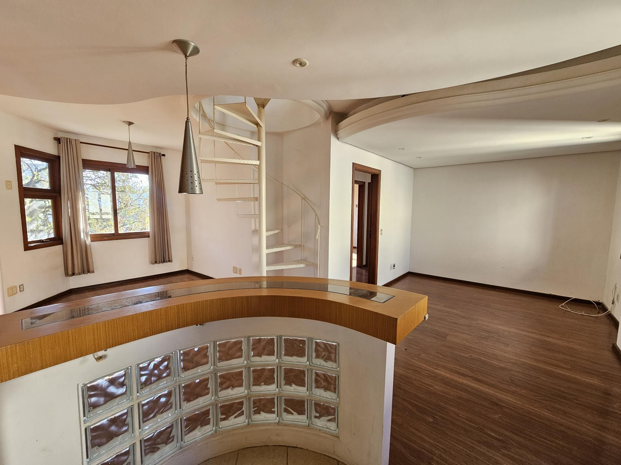 Cobertura à venda com 161m², 3 quartos, 1 vaga no bairro Petrópolis em Porto Alegre