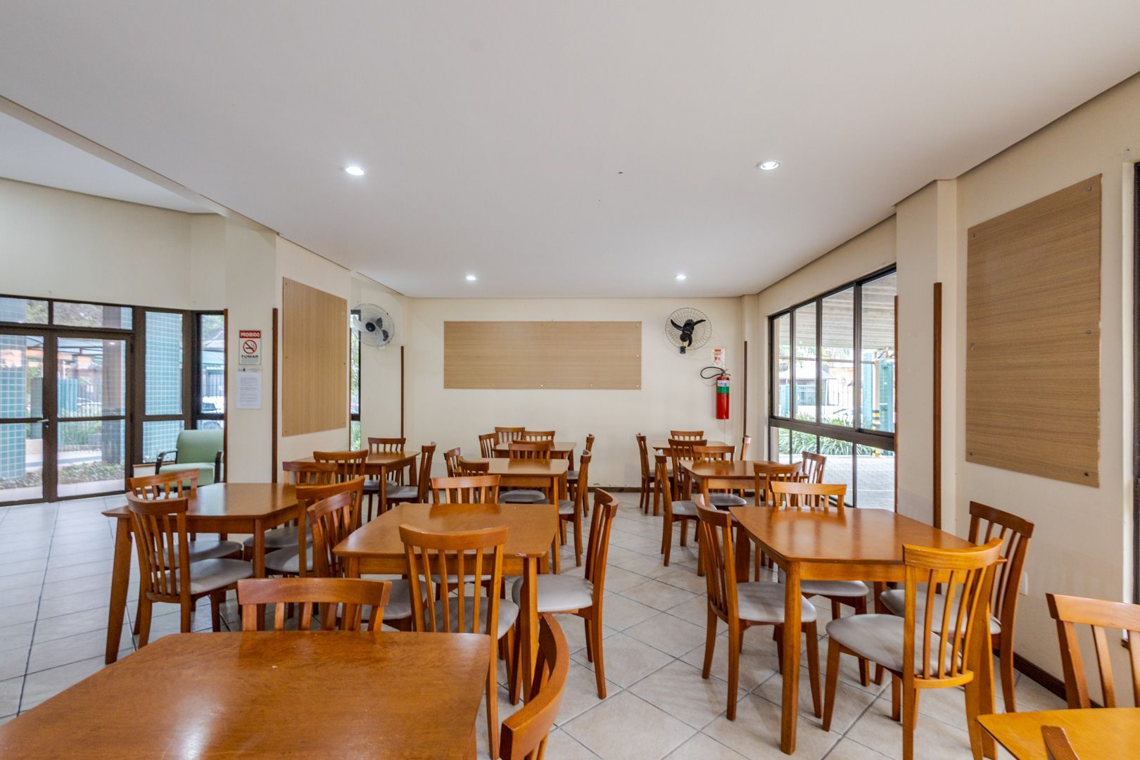 Apartamento à venda com 2 quartos, 84m² - Foto 29