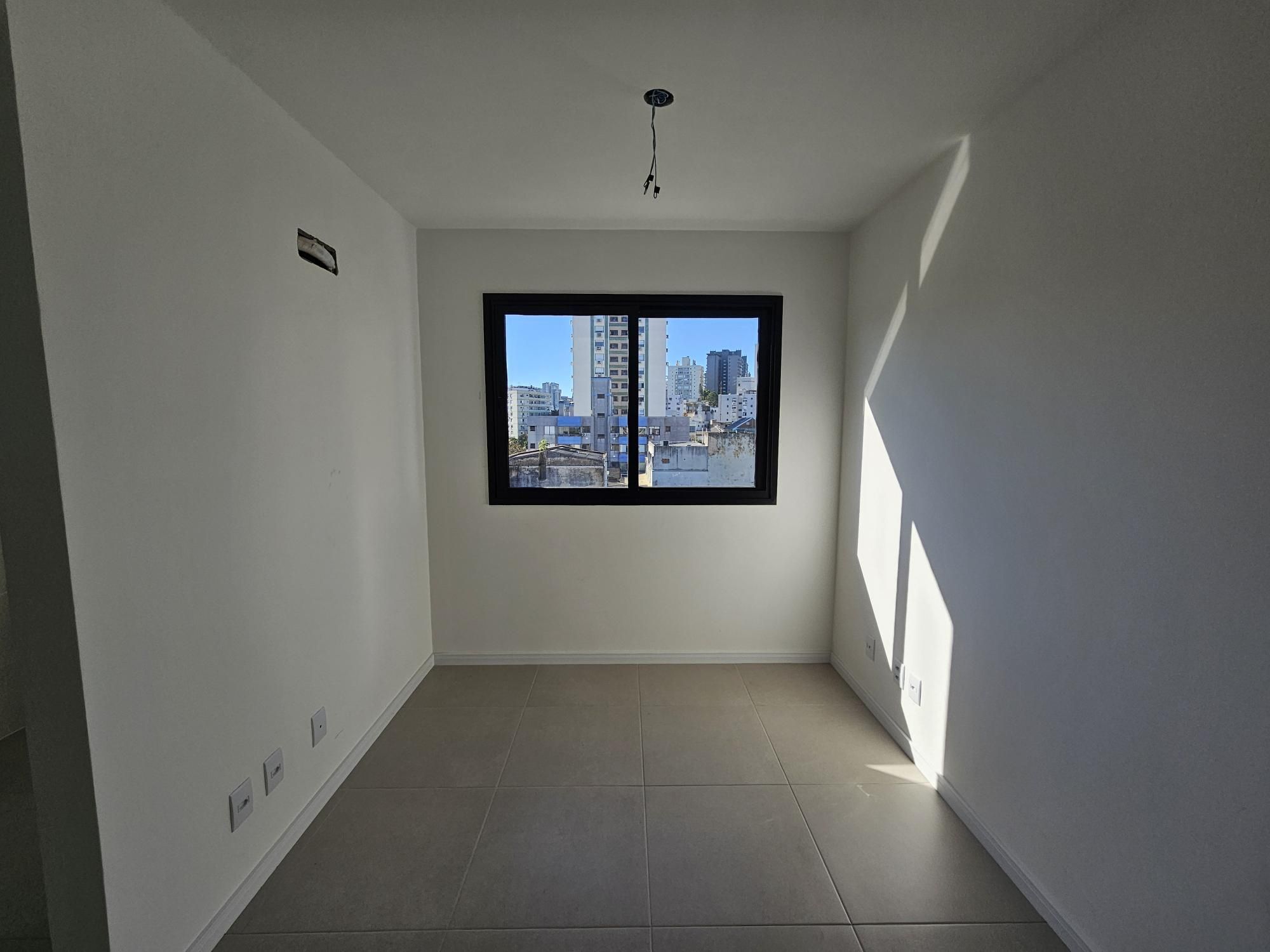 Apartamento, 1 suíte, à venda, 37 m², Santa Cecília - Porto Alegre — foto 2