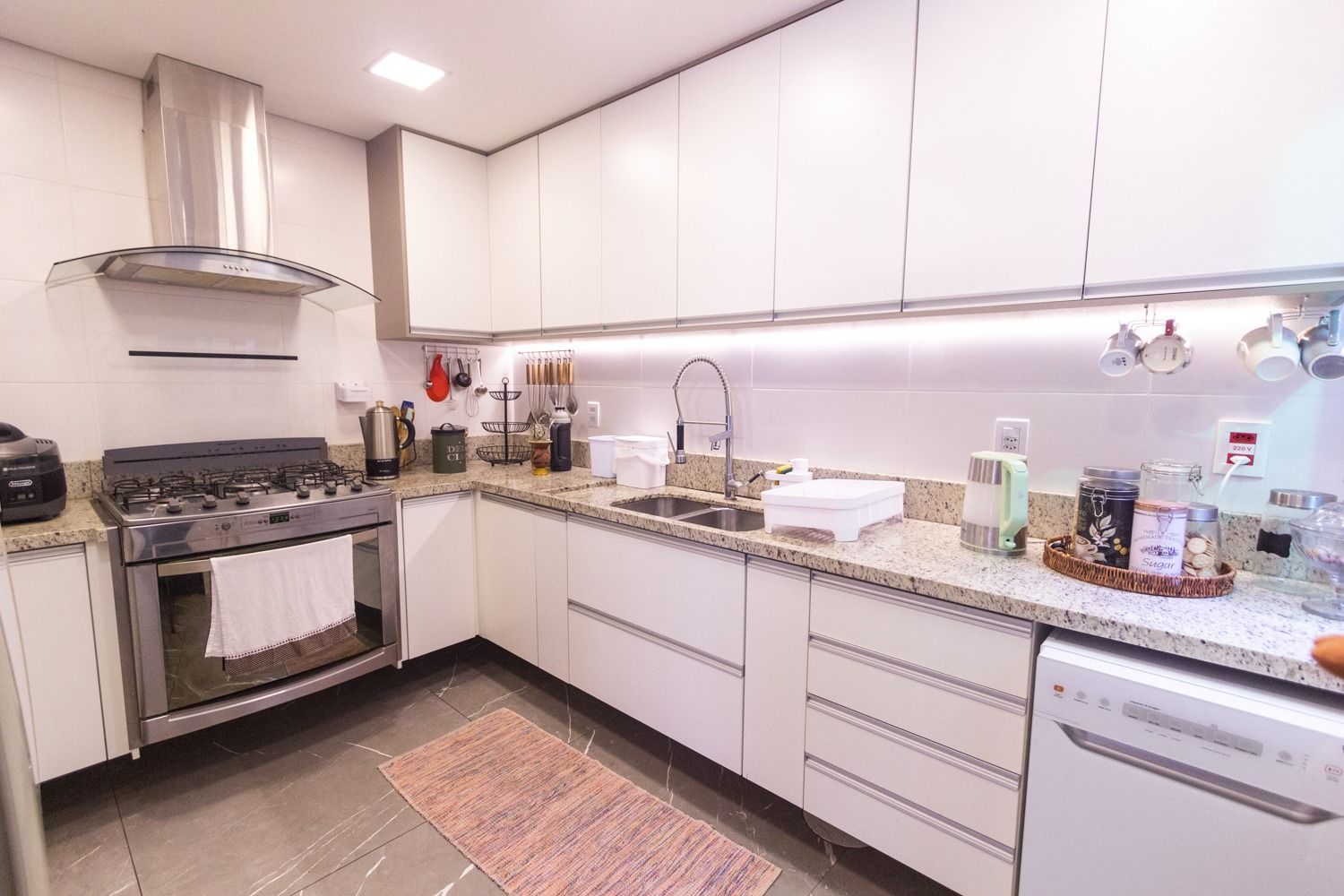 Casa de Condomínio à venda com 3 quartos, 192m² - Foto 5
