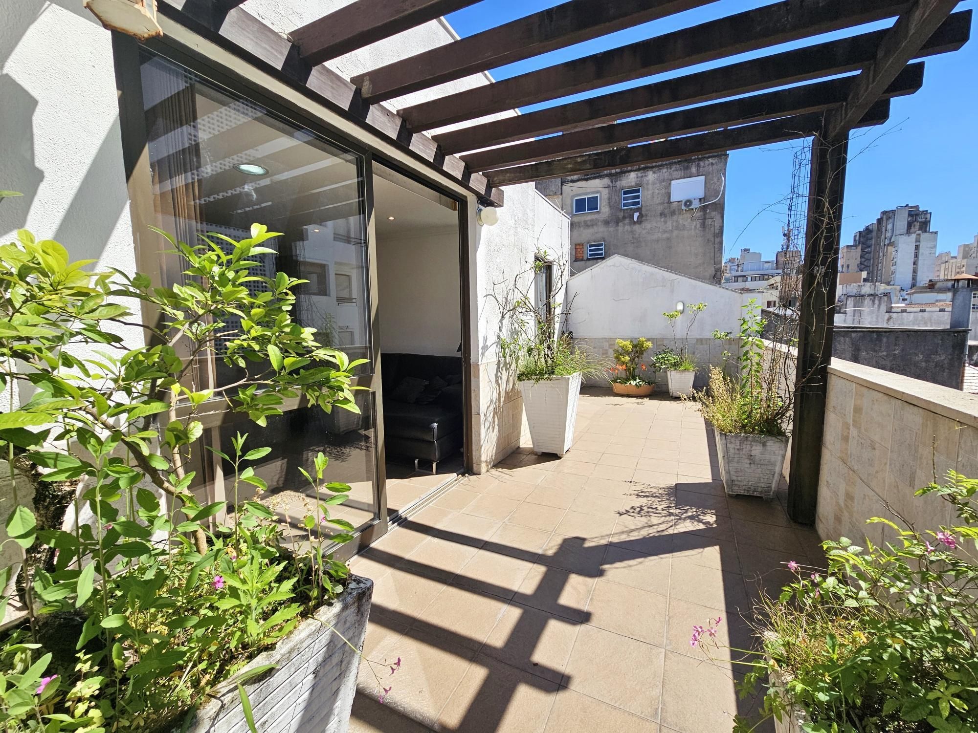 COBERTURA BOM FIM | PRÓXIMO A REDENÇÃO E UFRGS