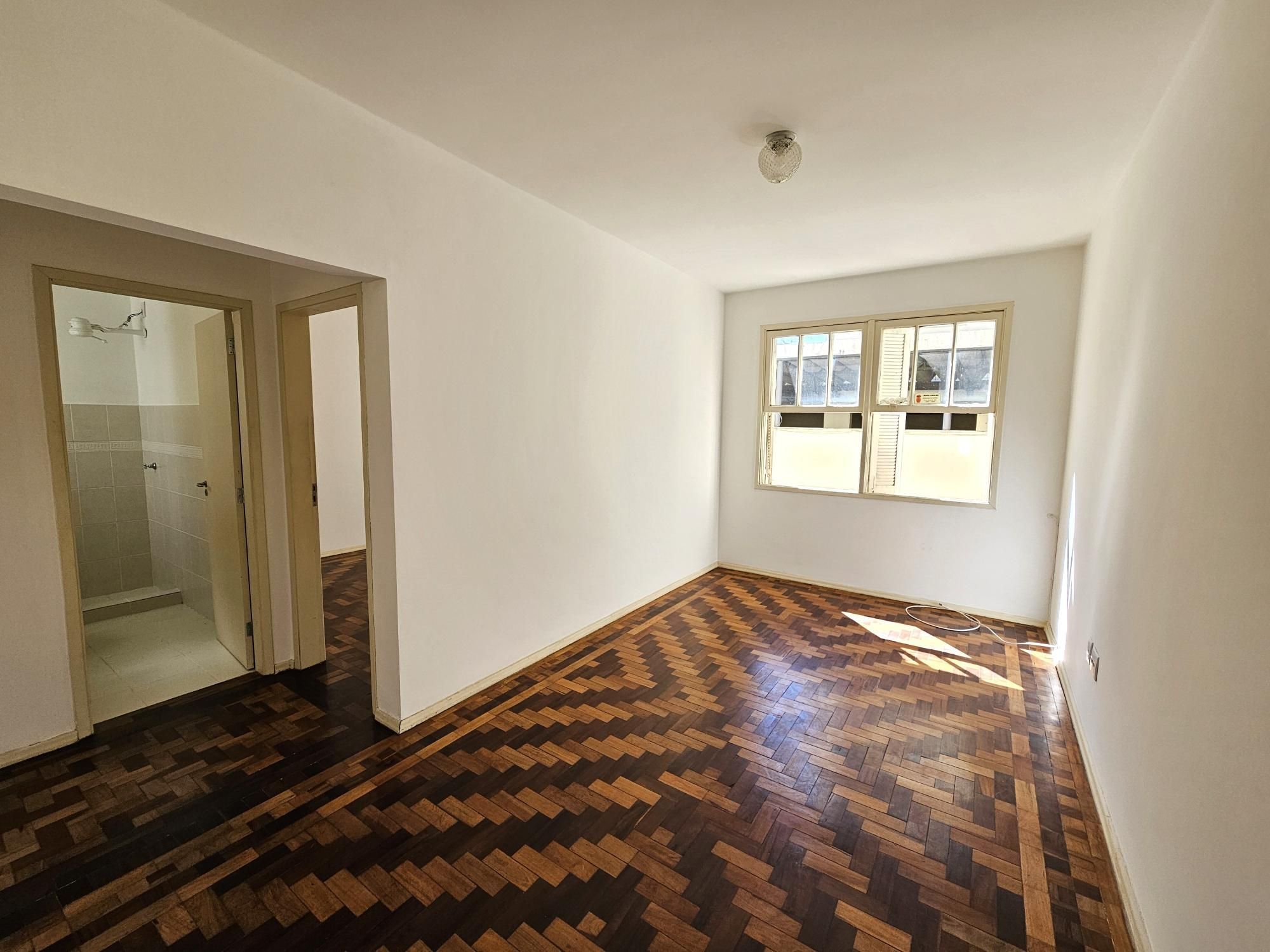 MENINO DEUS | 1 DORM ENSOLARADO