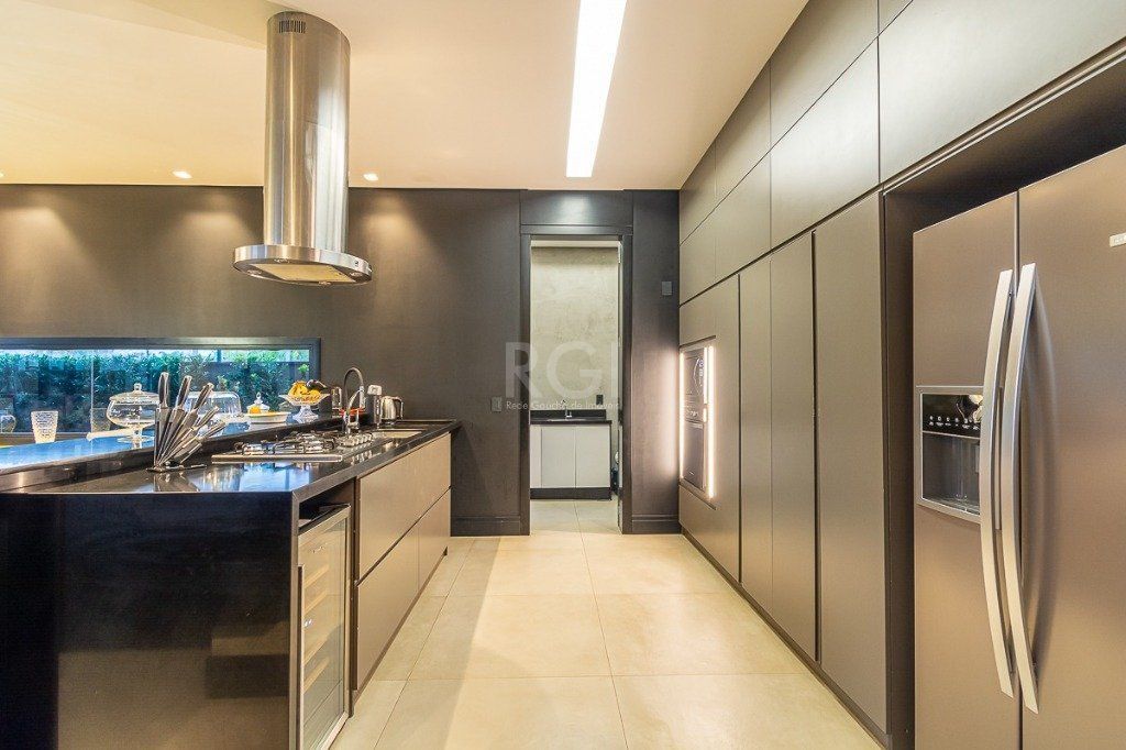Casa de Condomínio à venda com 4 quartos, 351m² - Foto 5