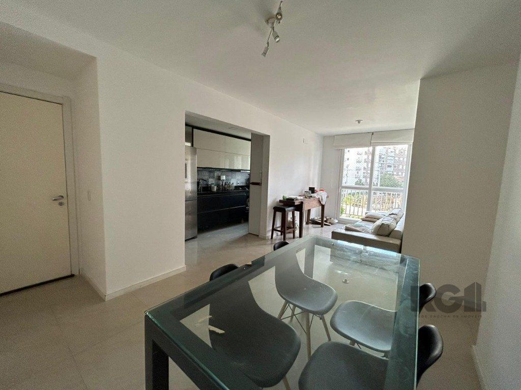 Apartamento à venda com 73m², 3 quartos, 1 suíte, 1 vaga no bairro Jardim Sabará em Porto Alegre