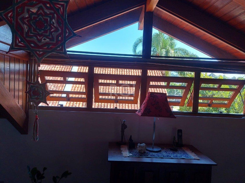 Casa de Condomínio à venda com 3 quartos, 234m² - Foto 32