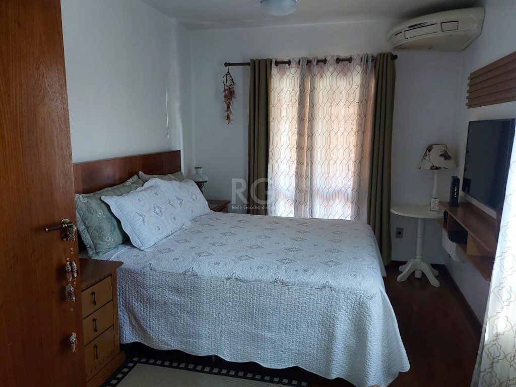 Casa de Condomínio à venda com 3 quartos, 234m² - Foto 19