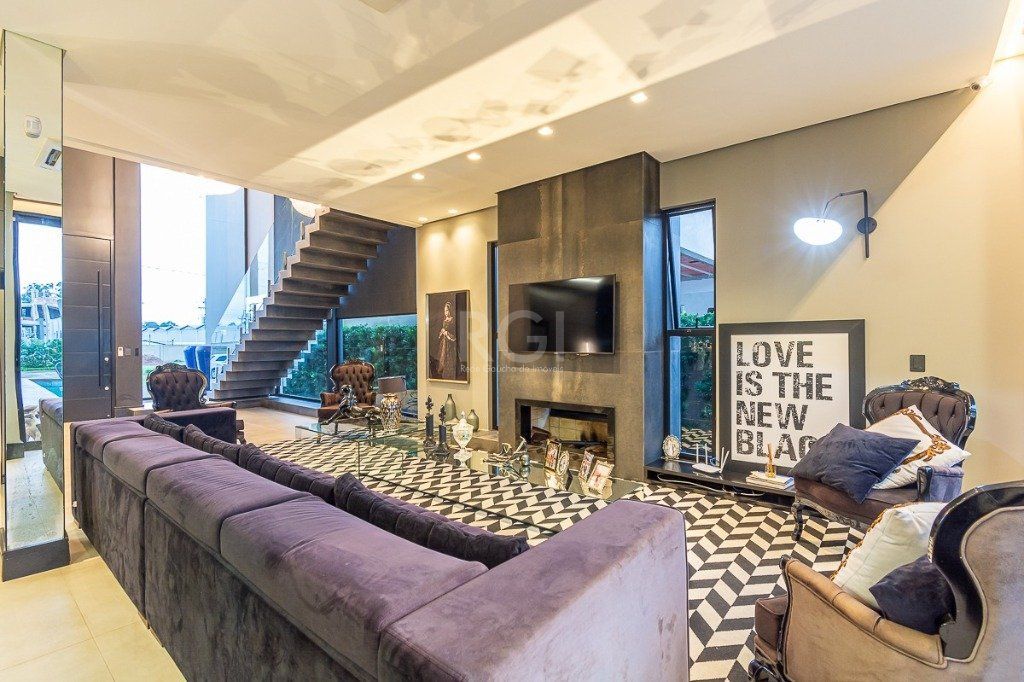 Casa Condominio para Venda - 350m², 4 dormitórios, sendo 4 suites, 4 vagas