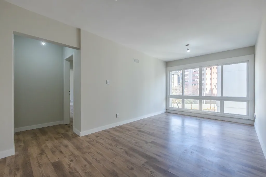 Apartamento à venda com 84m², 2 quartos, 1 vaga no bairro Bela Vista em Porto Alegre