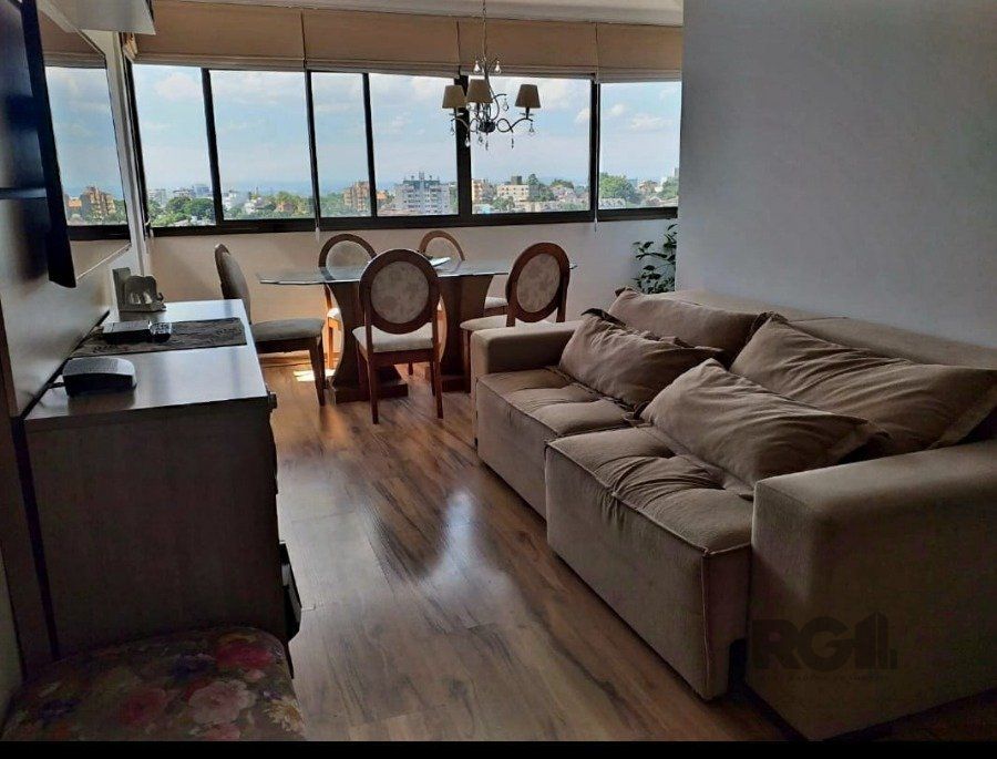 Apartamento à venda com 75m², 2 quartos, 1 suíte, 2 vagas no bairro Petrópolis em Porto Alegre