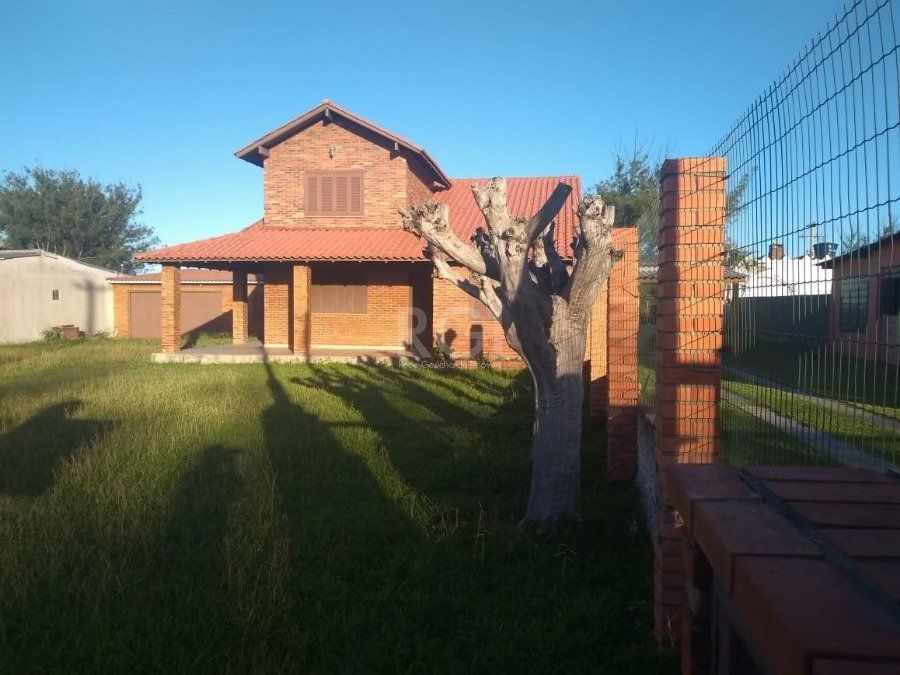 Casa, 3 quartos, 248 m² - Foto 1