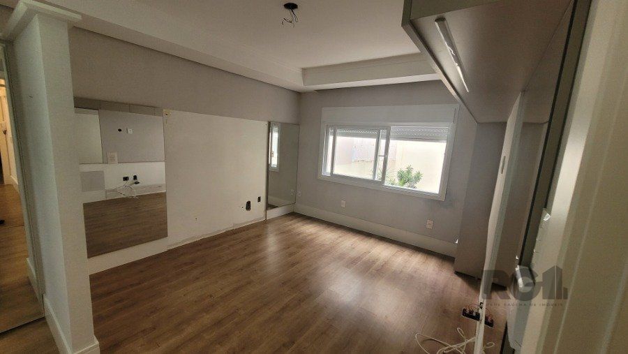 Casa à venda com 4 quartos, 250m² - Foto 18