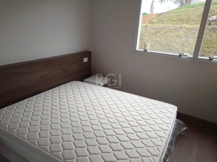 Apartamento à venda com 1 quarto, 24m² - Foto 2
