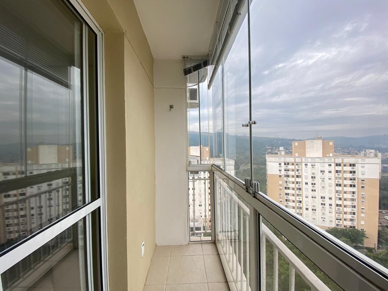 Apartamento à venda com 2 quartos, 61m² - Foto 17