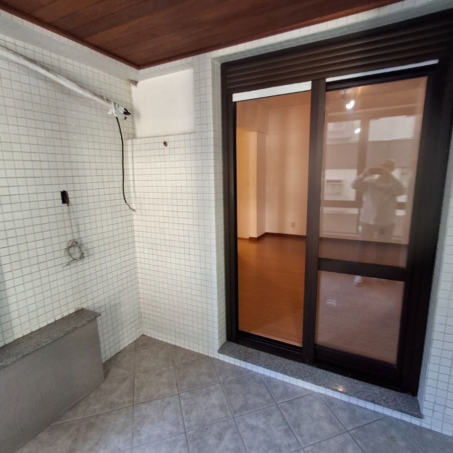 Apartamento à venda com 3 quartos, 158m² - Foto 38