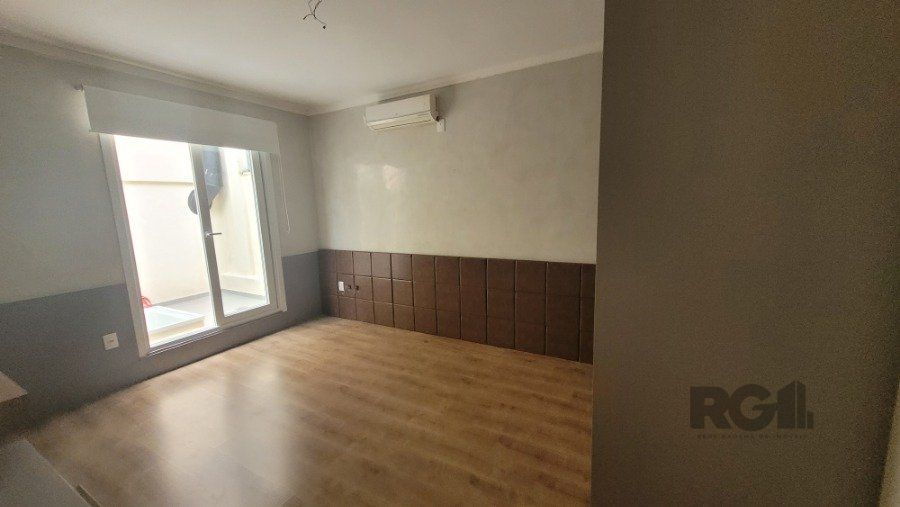 Casa à venda com 4 quartos, 250m² - Foto 30