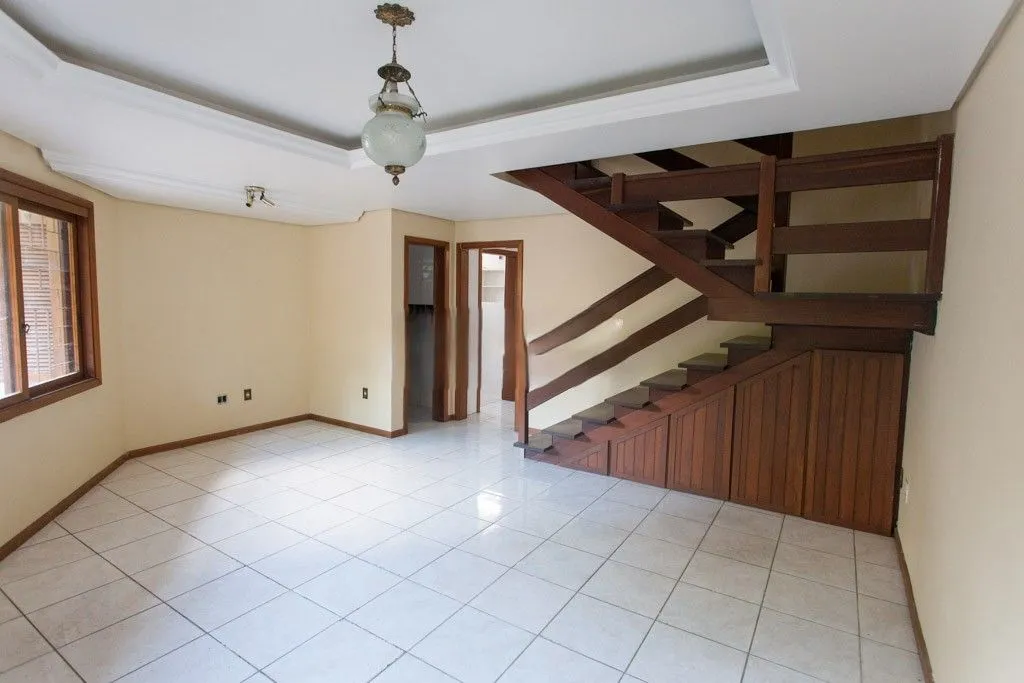 Excelente casa , 3 quartos, com 126m2 de área privativa no Bairro Vila Floresta