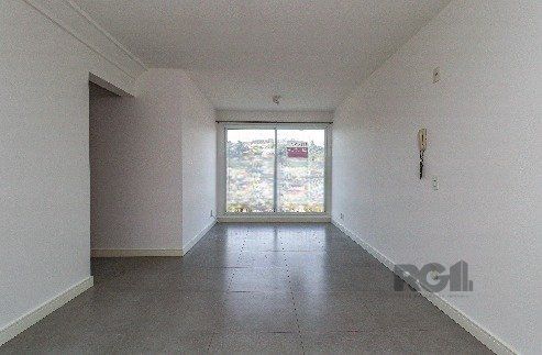 Apartamento à venda com 70m², 3 quartos, 1 suíte, 1 vaga no bairro Partenon em Porto Alegre