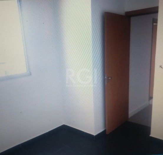 Apartamento à venda com 43m², 2 quartos, 1 vaga no bairro Jardim Leopoldina em Porto Alegre