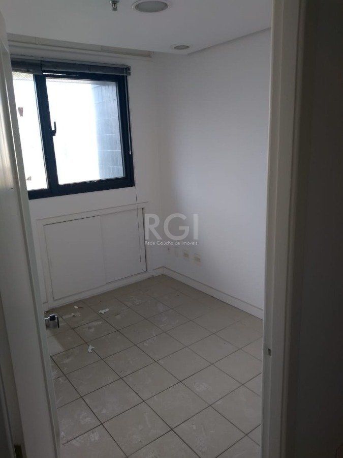 Conjunto Comercial-Sala à venda com 2 quartos, 27m² - Foto 2