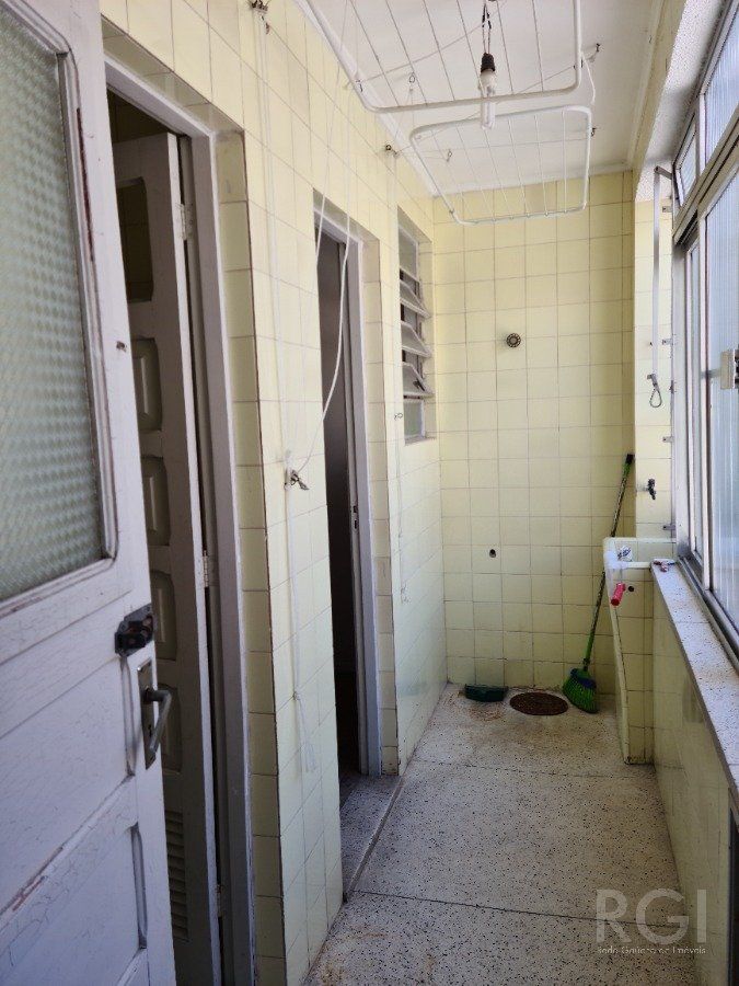 Apartamento à venda com 3 quartos, 96m² - Foto 11