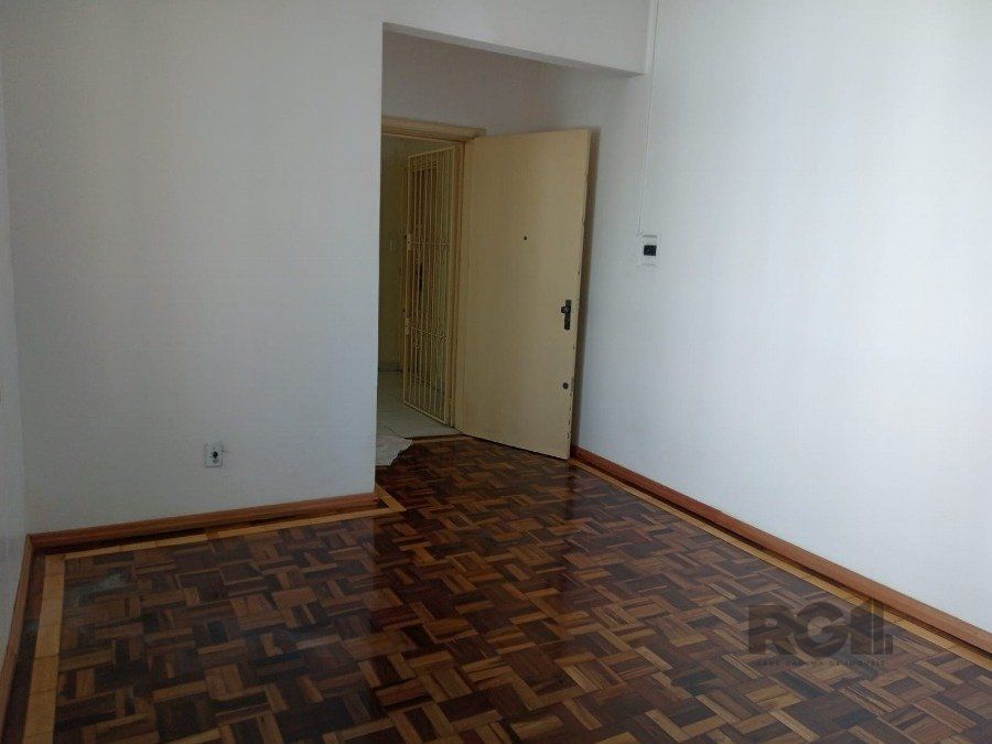 Apartamento à venda com 65m², 2 quartos no bairro Santo Antônio em Porto Alegre