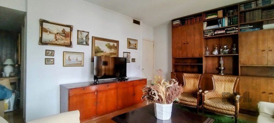 Apartamento à venda com 3 quartos, 199m² - Foto 4