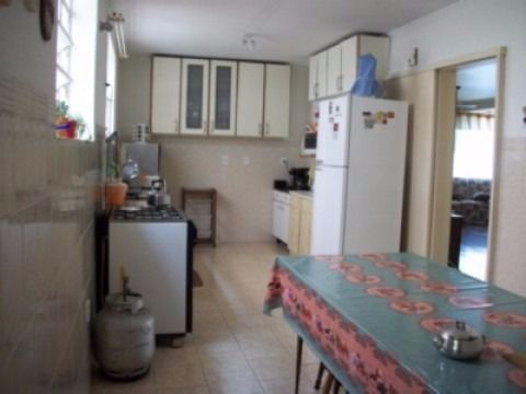 Casa à venda com 3 quartos, 299m² - Foto 6