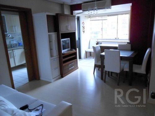 Apartamento à venda com 68m², 2 quartos, 1 suíte, 1 vaga no bairro Higienópolis em Porto Alegre