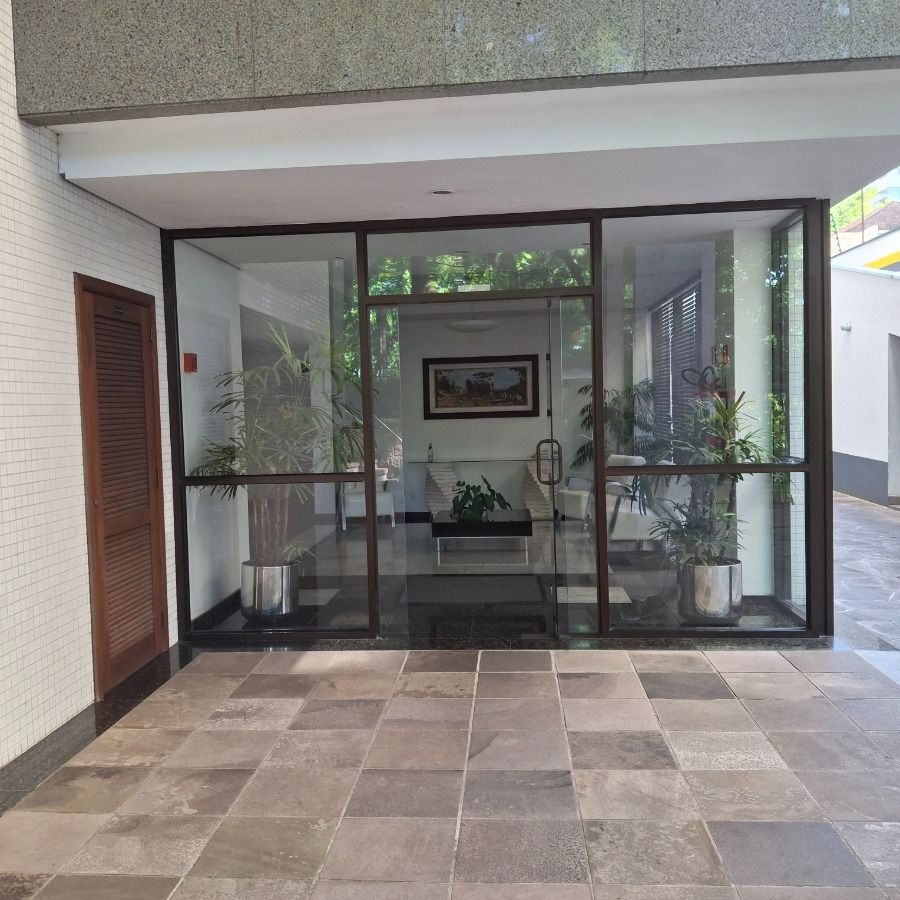 Apartamento à venda com 3 quartos, 158m² - Foto 10