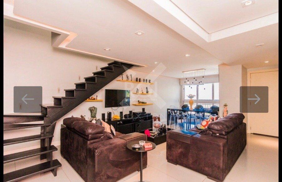 Cobertura à venda com 185m², 3 quartos, 1 suíte, 2 vagas no bairro Menino Deus em Porto Alegre
